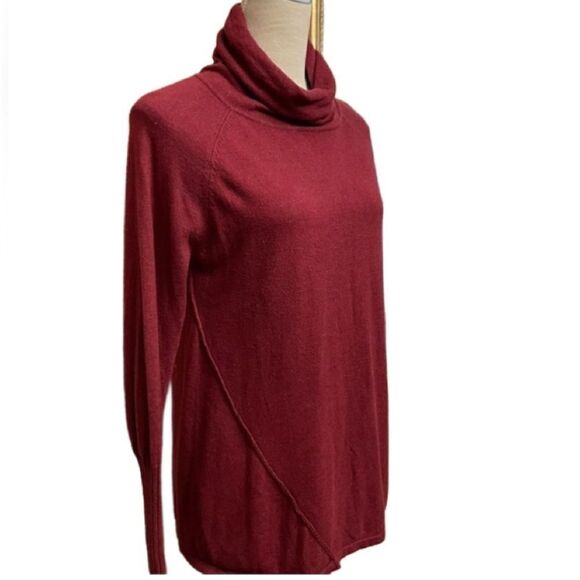 Lilla P Red Turtleneck Sweater with Angora/Cashmere & Cotton (Medium) - Picture 2 of 10